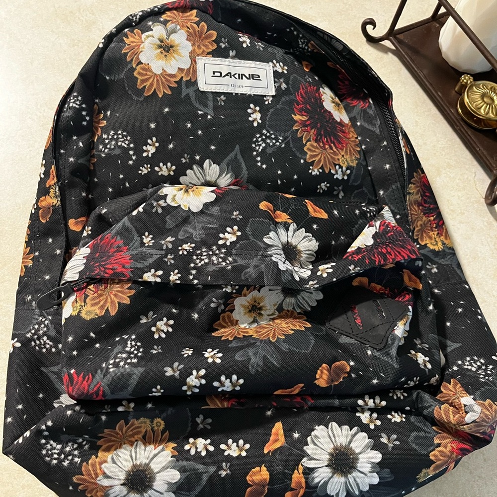Dakine Evelyn 26L Backpack Winter Daisy